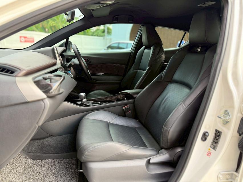 ปี 2018 TOYOTA CHR, 1.8 Mid คู่มือ/บุ๊คเซอร์วิสครบ 8