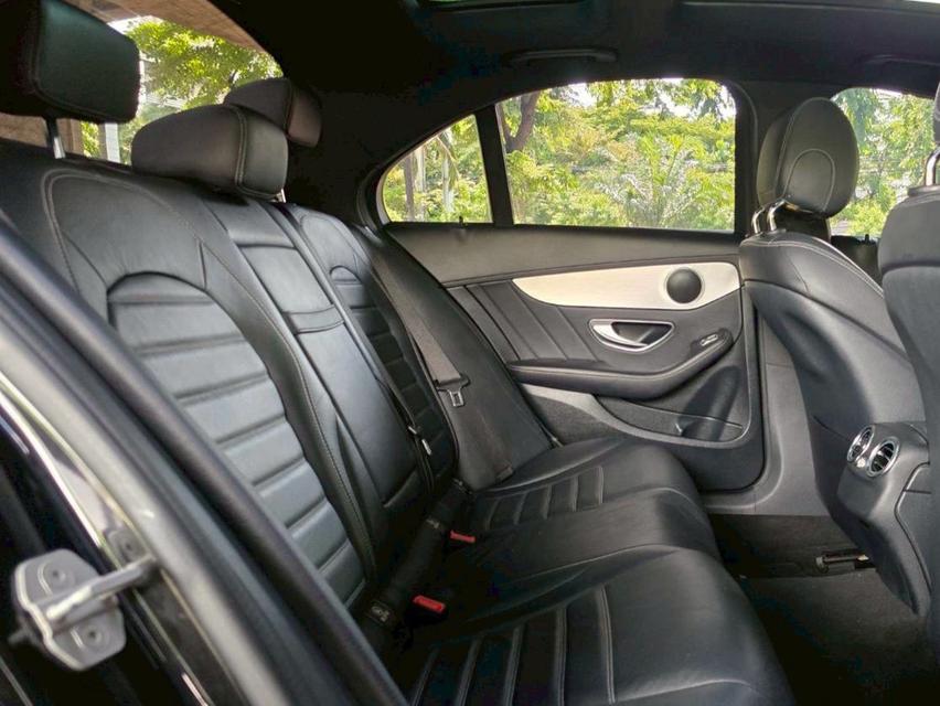 รหัสรถ WMT233 BENZ C250 AMG ปี 2015  12