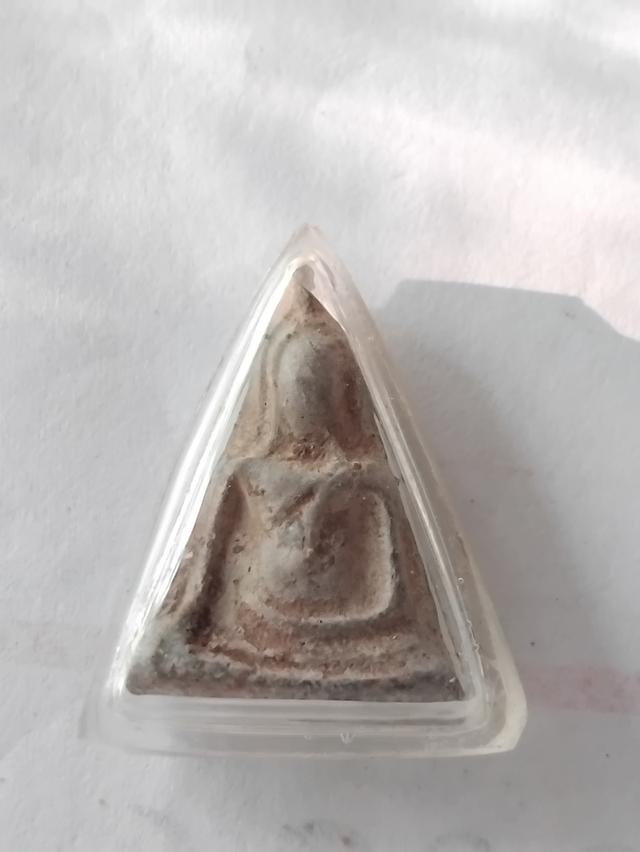 พระนางพญา ดินเผาสีดำ)