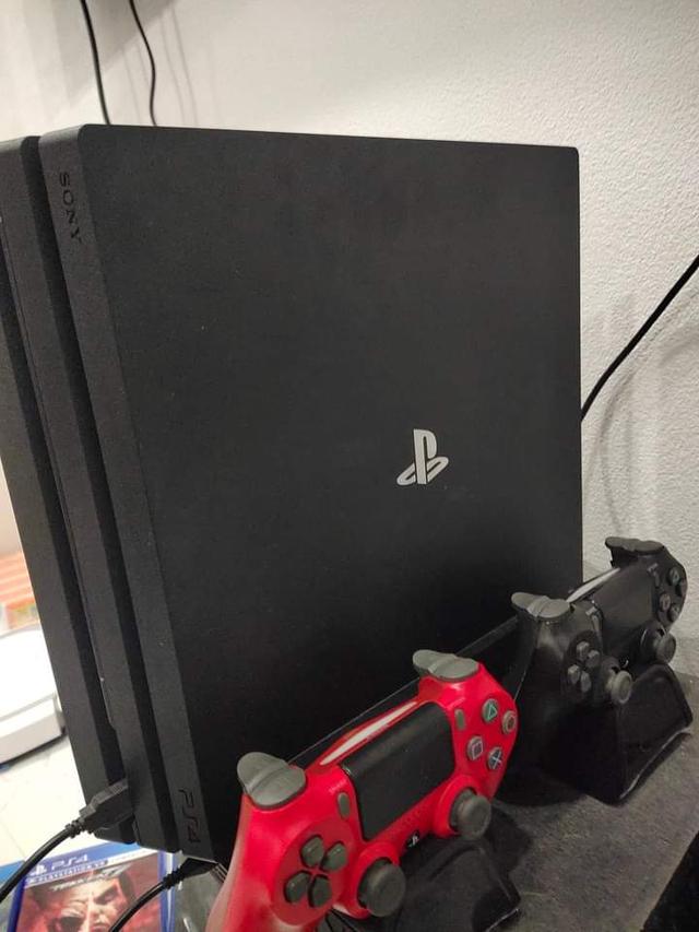 Sony PlayStation 4 มือสอง