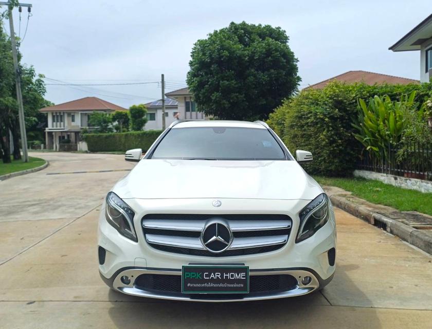 2016 BENZ GLA200 สภาพสวยจัด NOT ไม่ขยับ สีเดิมทั้งคัน ไม่แก๊ส ไม่ชน