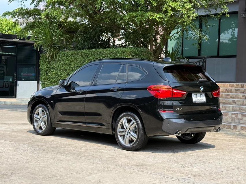 2021 BMW X1 20D MSPORT รถมือเดียวออกป้ายแดง รถวิ่งน้อยเพียง 80,000 กม เข้าศูนย์ตามระยะ รถไม่เคยมีอุบัติเหตุครับ รูปที่ 6
