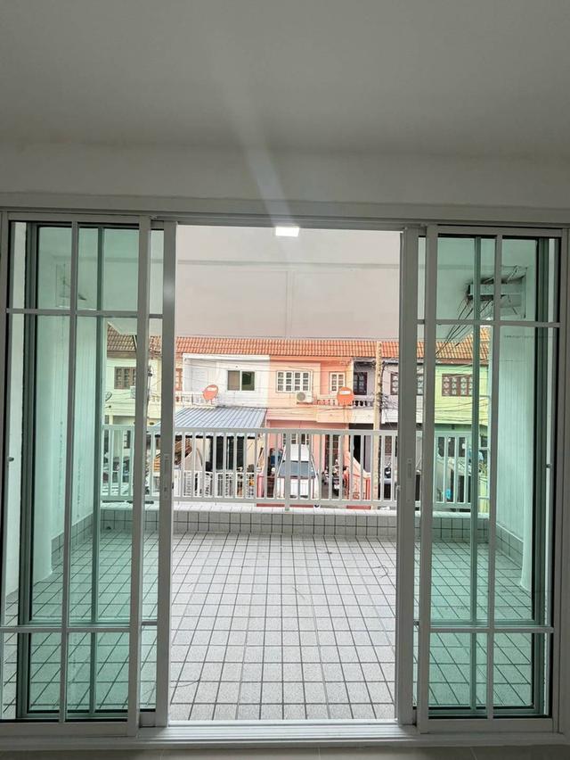 หมู่บ้านบัวทอง2  ติดรถไฟฟ้าสายสีม่วง สถานีคลองบางไผ่ ทาวน์เฮาส์ 2 ชั้น   ตกแต่งใหม่พร้อมอยู่ 17
