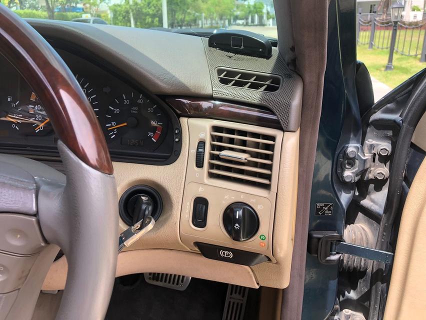 รถยนต์มือสองรถเบนซ์มือสอง รูปที่ 17