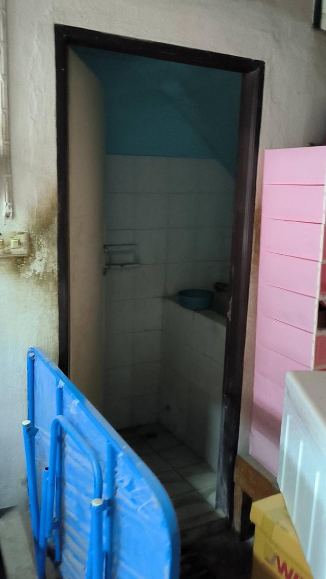 อาคารพาณิชย์ : บ่อพลับ นครปฐม ที่ตั้ง : ต.บ่อพลับ อ.เมืองนครปฐม จ.นครปฐม 2