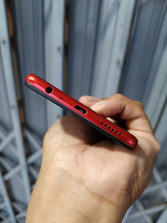 Oppo F7 สีแดง 2