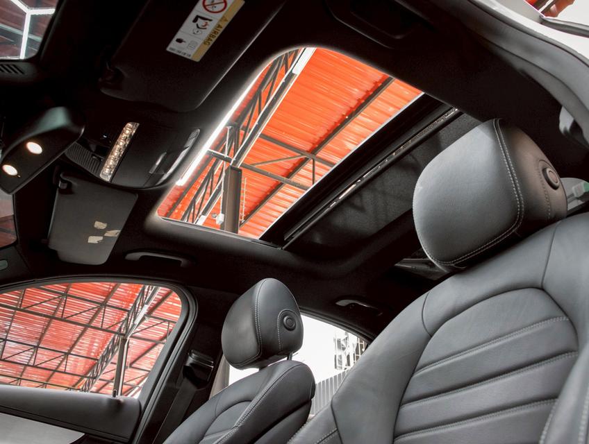 MERCEDES-BENZ C250 2.0 AMG Dynamic ปี 2015 15