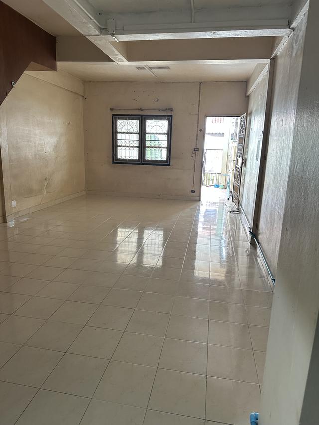 ทาวเฮาส์ 2ชั้น 2ห้องนอน2ห้องน้ำ 1จอดรถ นนทบุรี 9