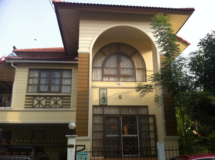 ขายถูก บ้านเดี่ยว 2 ชั้น หลังหัวมุม หมู่บ้านลลิลอินเดอะพาร์ค 5 นอน 3 น้ำ วัชรพล 3 (เจ้าของขายเอง) 6