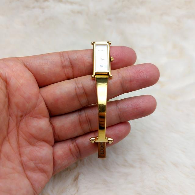 นาฬิกา GUCCI 1500L เรือนทอง รูปที่ 5