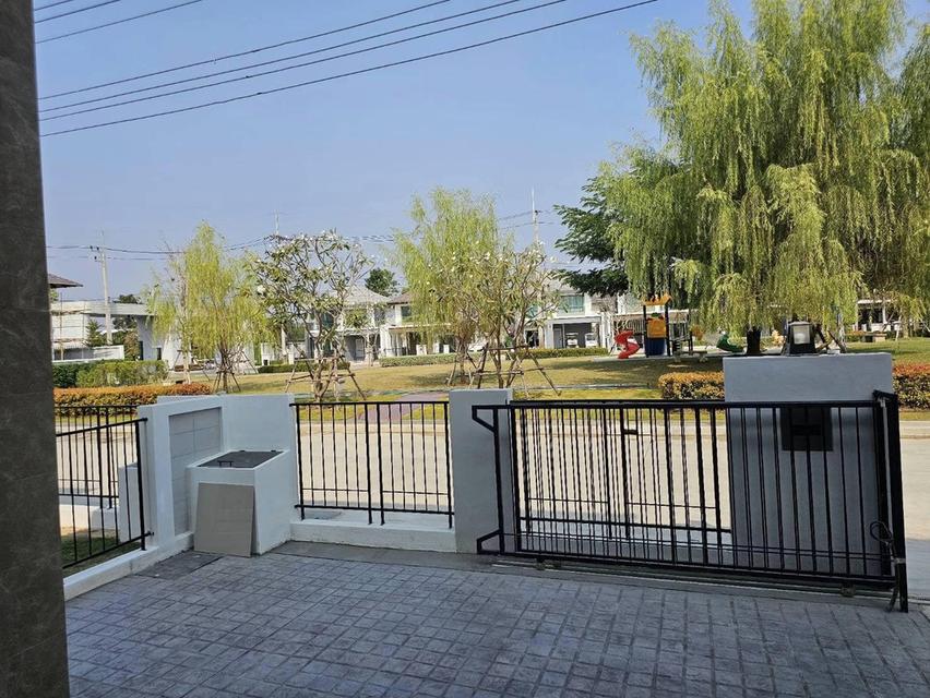 🌟🏠 ให้เช่าบ้านเดี่ยวสองชั้นในโครงการ พร้อมคลับเฮ้าส์ สระว่ายน้ำ และระบบรักษาความปลอดภัย 24 ชั่วโมง อยู่สบาย ปลอดภัยทุกวัน 15