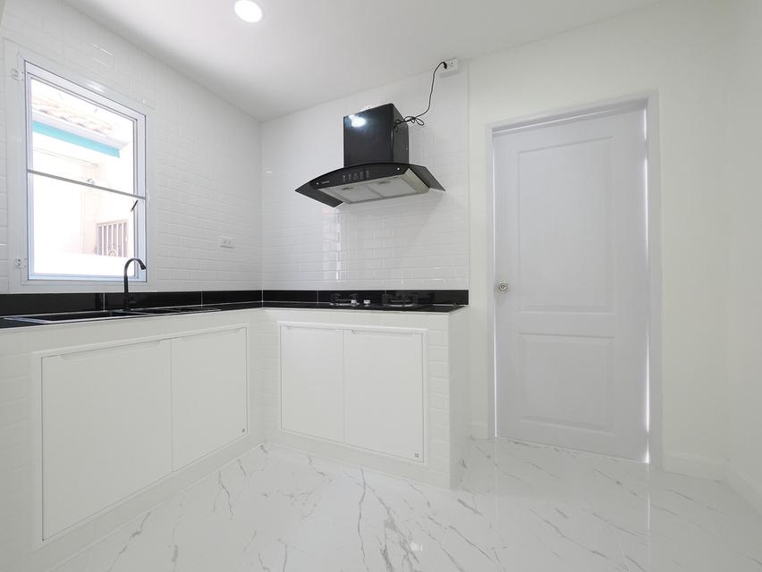 ขายบ้านเดี่ยว 2 ชั้น ม.ชัยพฤกษ์-บุศรินทร์ ขนาด 75.6 ตร.ว. 4 ห้องนอน 2 ห้องน้ำ [ลำลูกกา 11-เสมาฟ้าคราม] ขาย 3.99ล้าน 9