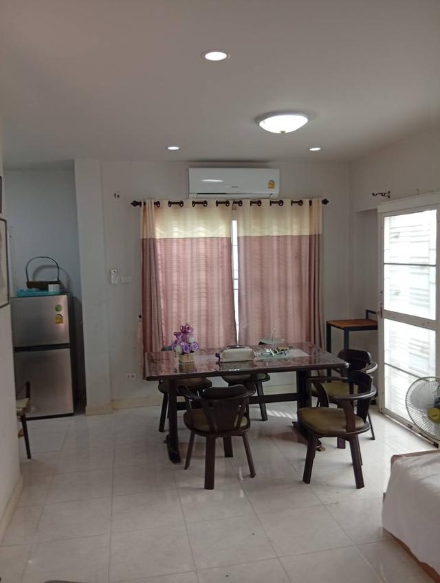 ให้เช่าบ้านเดี่ยว 2 ชั้น หมู่บ้านเมโทรพาร์ค อ่าวอุดม ศรีราชา ชลบุรี 2