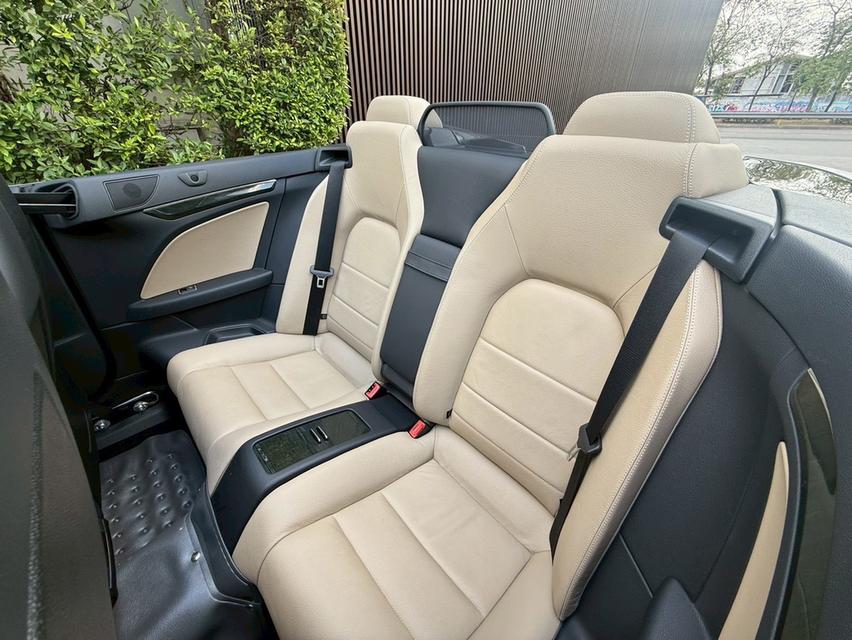Mercedes-Benz E 200 Cabriolet AMG Dynamic (W207) ปี 2011 รูปที่ 15