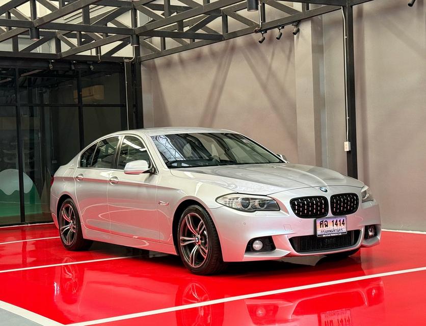 2012 BMW 520D F10 มาพร้อมชุดแต่ง MSPORT PACKAGE รุ่นTOP สุดของ BMW รถออกศูนย์ BMW THAILAND รถวิ่งน้อย รถไม่มีอุบัติเหตุครับ