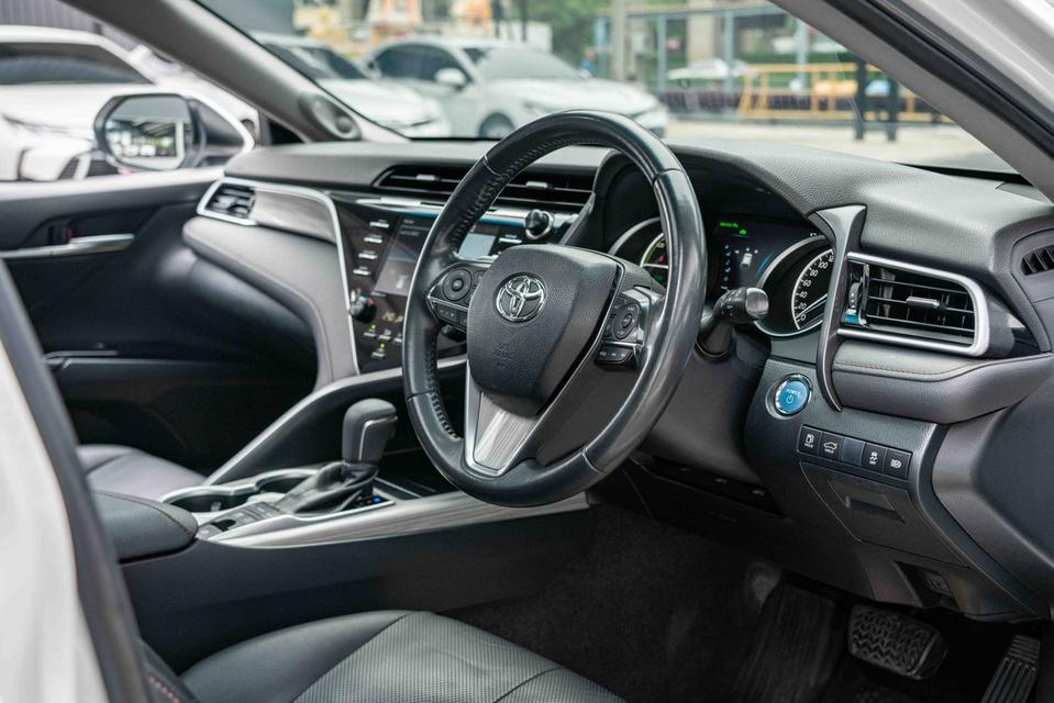 (แจ้งรหัสรถ NP3182)  TOYOTA CAMRY 2.5HV PREMIUM ปีรถ : 2020 รูปที่ 13
