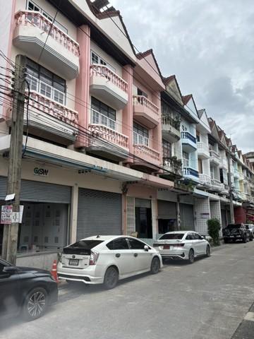 ให้เช่าอาคารพาณิชย์ 3 ชั้น 20 ตร.ว. 3 ห้องนอน ย่านเสรีไทย ใกล้ตลาดมีนบุรี 1
