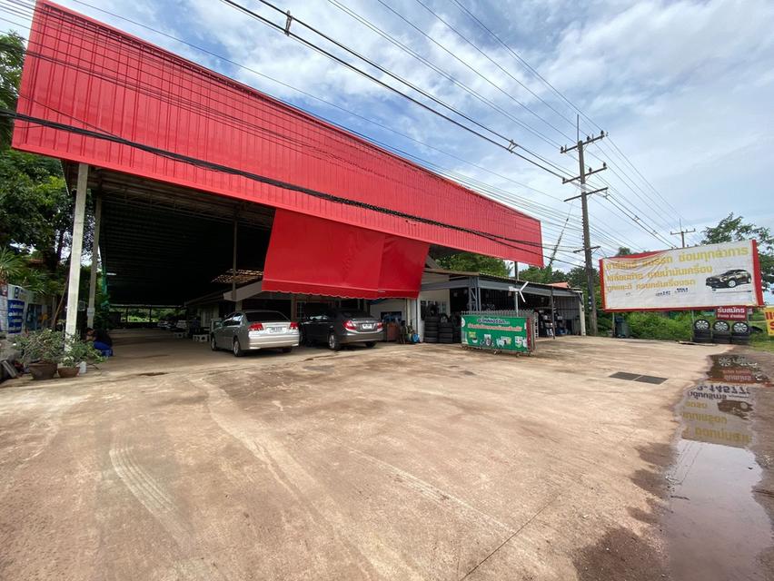 ขายบ้านพร้อมที่ดินและโครงหลังคาขนาดใหญ่ เหมาะสำหรับทำธุรกิจหรืออยู่อาศัย (รหัส: BSS-138) 2
