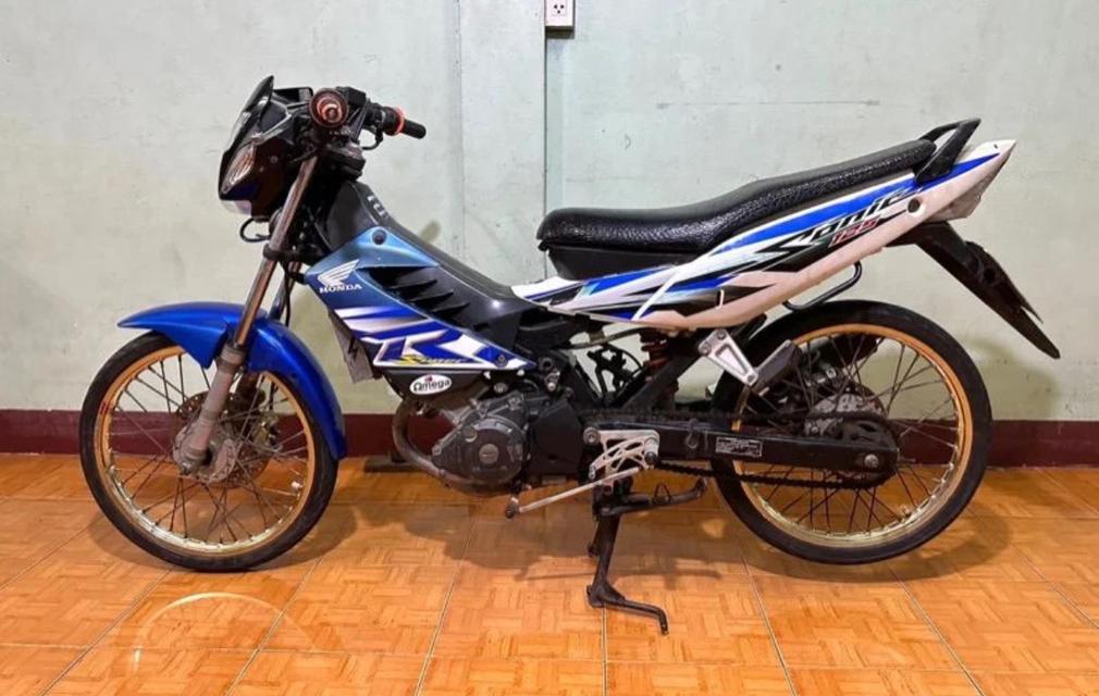 รถ Honda Sonic 2004 2