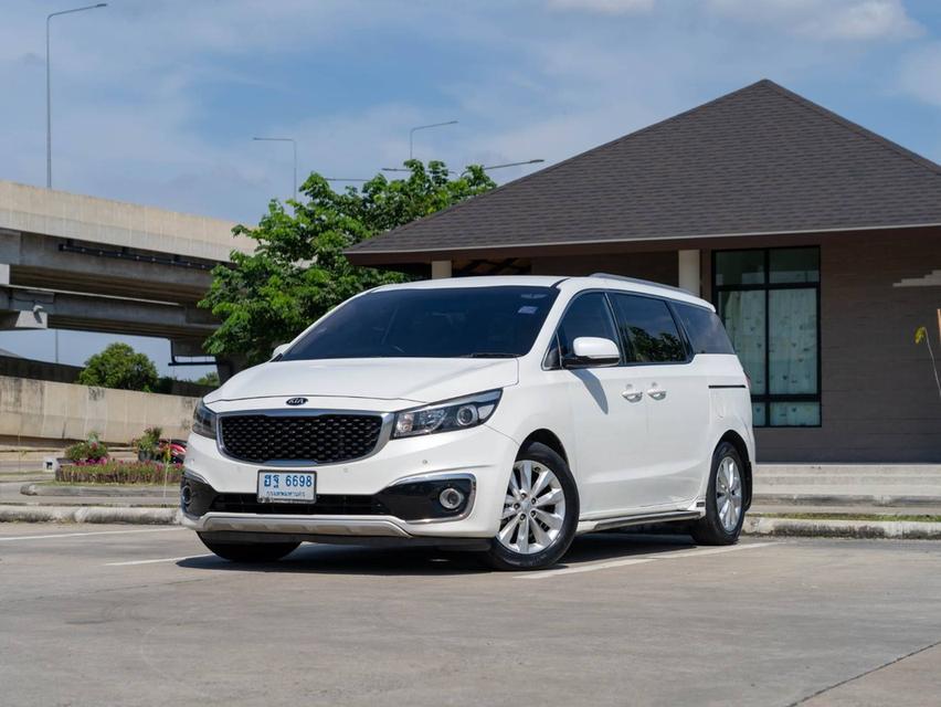 KIA GRAND Carnival 2.2 Ex ปี 2016 จด 2018 ขายถูก รถหรูสภาพสวย