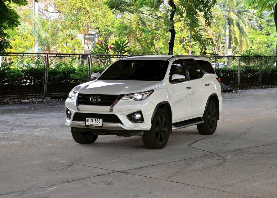 Toyota Fortuner 2.8 TRD Sportivo ปี 2018 รูปย่อยที่ 2