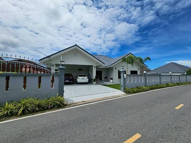 ขายบ้าน พูลวิลล่าหรู บางเสร่ พร้อมขาย บางเสร่ สัตหีบ ชลบุรี 7