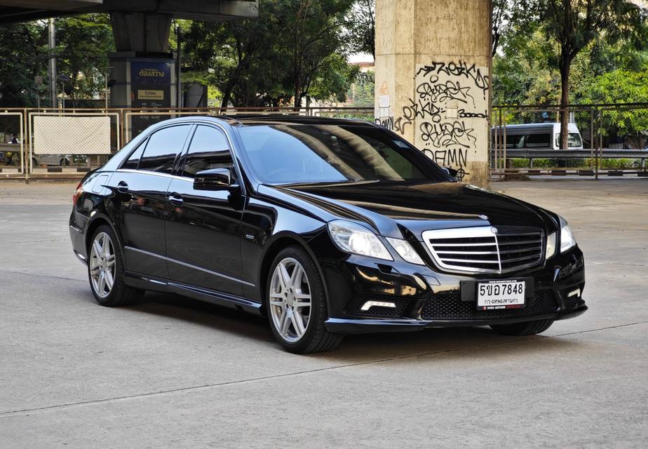 Mercedes Benz E200 CGI AMG W212 ปี 2012  2