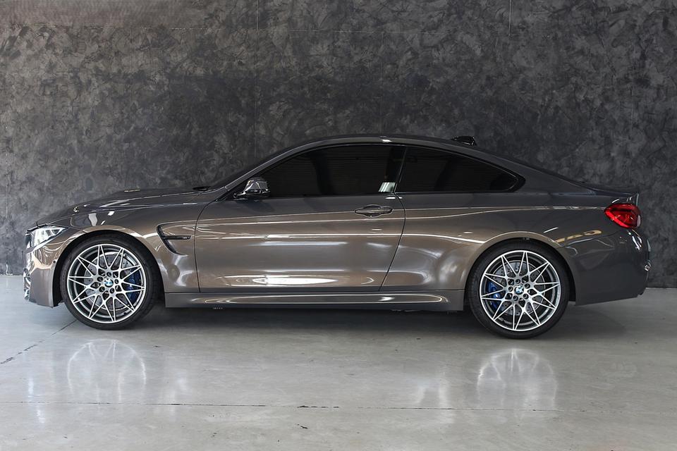 Bmw M4 LCI F82 2020 รถศูนย์Bm รูปที่ 3
