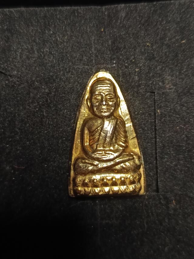 หลวงปู่ทวดวัดช้างให้ 2524 บล็อคหน้าใหญ่ กะไหล่ทองแจกกรรมการ