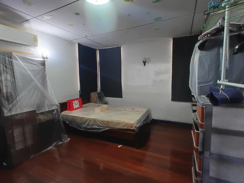 ขายบ้านเดี่ยว 2 ชั้น 3 ห้องนอน 2 ห้องน้ำ เนื้อที่ 70 ตารางวา  หมู่บ้าน ส. ภาณุรังษี 3 อำเภอบางกรวย จังหวัดนนทบุรี 13