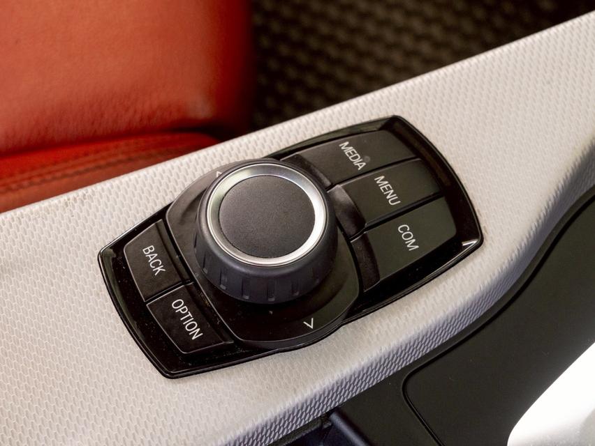 รหัสรถ 12AT8885 BMW 320d 2.0 M Sport(F30) | จดปี : 2019 11