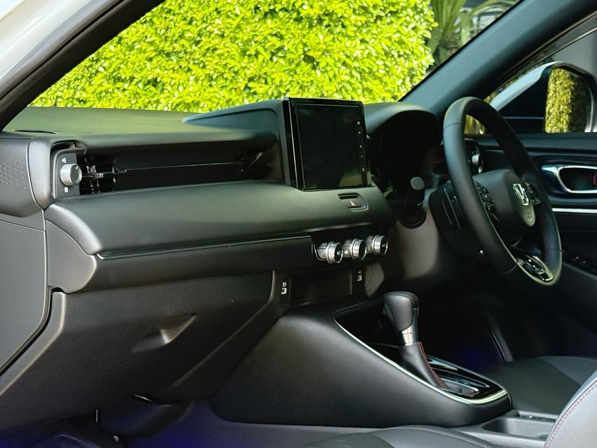 2023 HONDA HRV eHEV RS รถมือเดียว สภาพป้ายแดง วิ่งน้อยเพียง 20,000 กม รถไม่เคยมีอุบัติเหตุครับ 12