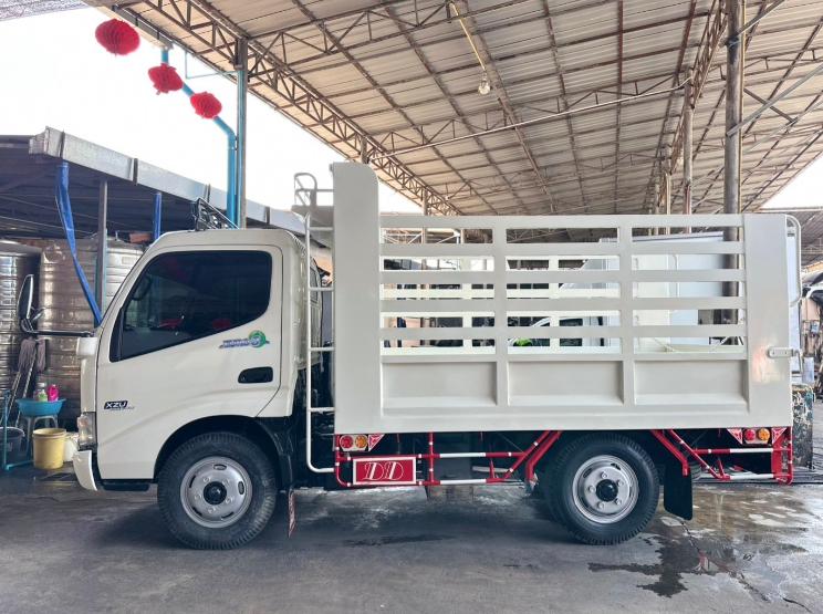 ขาย 4 ล้อ HINO XZU 136 ปี58  7