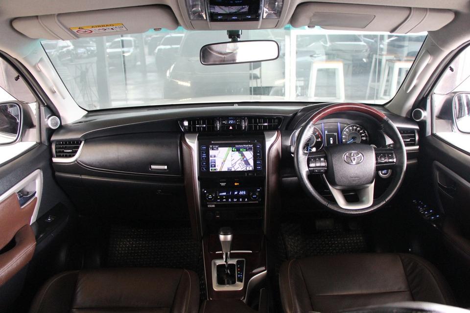 (แจ้งรหัสรถ TKG1389) TOYOTA FORTUNER 2.4 V ปี 2020 รูปที่ 7
