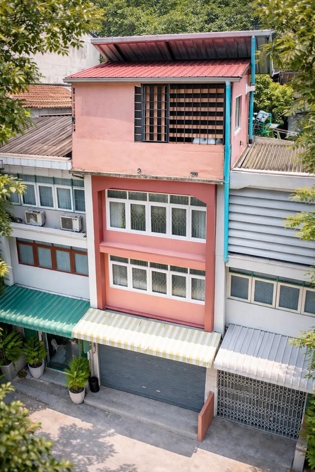 วชิรธรรมสาธิต 37-47 BTS ปุณณวิถี 1.4กม.ให้เช่าอาคารพาณิชย์ 3 ชั้น รีโนเวทใหม่ 2 นอน 2 น้ำ พื้นที่กว้าง 18 ตร.วา. 200 ตร. 2