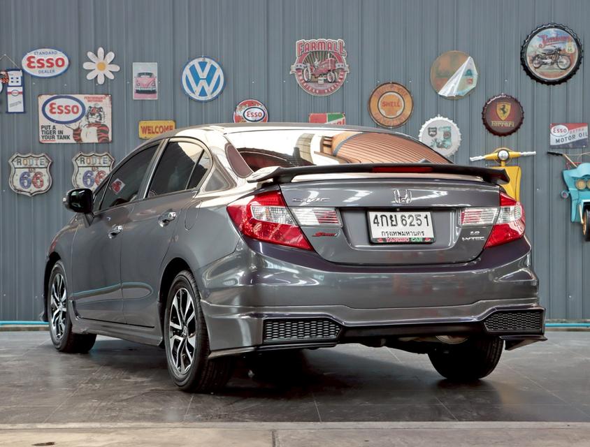 HONDA CIVIC FB 1.8 ES i-VTEC ปี2015ออพชั่นแน่นเต็มคัน ตัวท็อปสุดในรุ่น 3