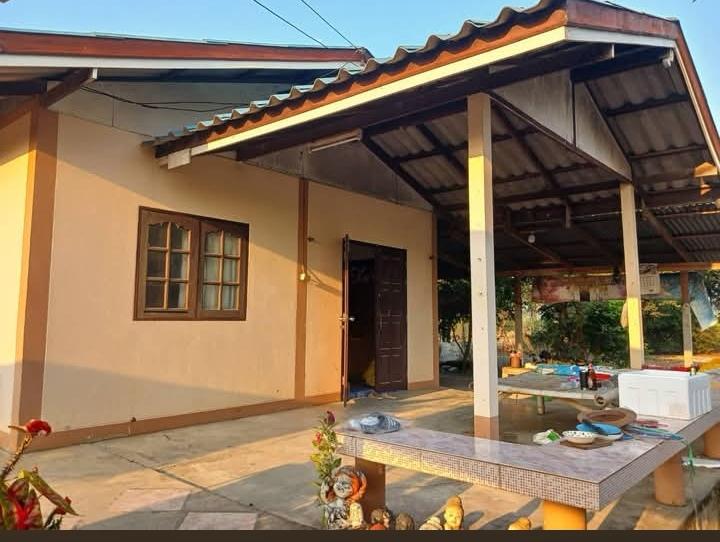 ขายถูกที่สุดบ้านสวนมี3หลังพร้อมที่ดิน295.5ตรว.โฉนดครุฑแดง ราคาถูกที่สุด1.35ล้าน โฉนดครุฑเเดง มีต้นไม้ผล 1