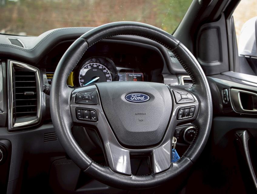 FORD EVEREST 3.2 TITANIUM+ 4WD ปี2017 ออพชั่นจัดเต็ม ขับนิ่ม เครื่องแน่น 16