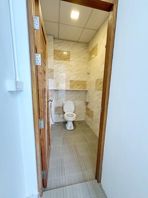 ไลฟ์สไตล์ ราชพฤกษ์ 3กม.ใกล้โรบินสัน ชั้น1 อาคารสำนักงานให้เช่าติดถนน ชัยพฤกษ์ 61ตร.ม. เพียวเพลส ราชพฤกษ์ 1.8 กม. ย่านบาง 4