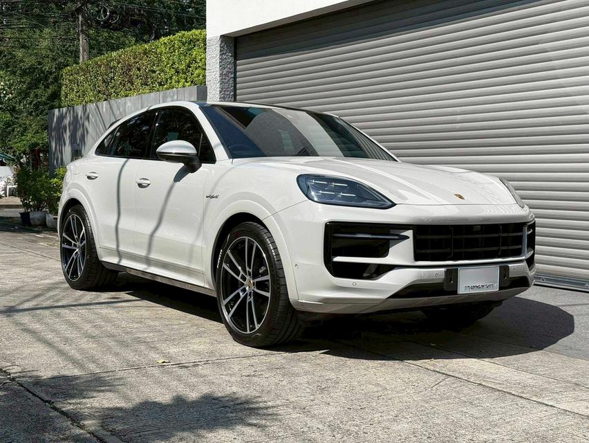 Cayenne Coupe E-Hybrid 2