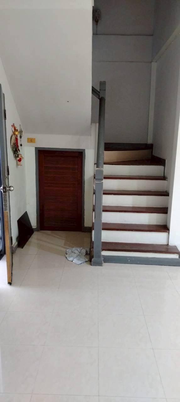 บ้านมือสองทาวเฮ้าส์18ตารางวา 6