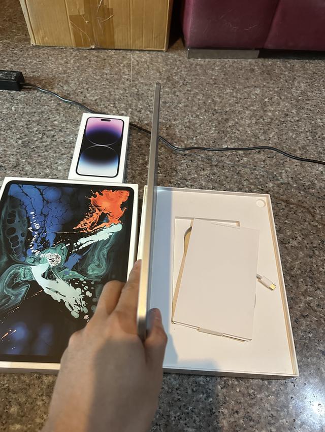 ขายiPadPro12.9สีหายากSilver64กิ๊กยกกล่องอีมี่ตรงไร้รอยตกใช้งานดีทุกๆฟังชั่นถูกๆ 5