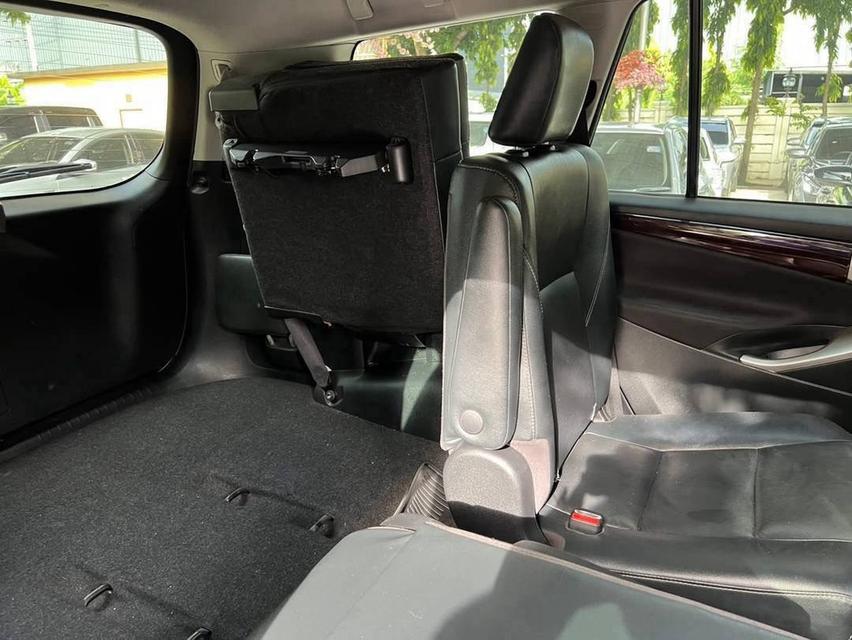 TOYOTA INNOVA CRYSTA PREMIUM เครื่อง2.8cc. AUTO ปี2022 8