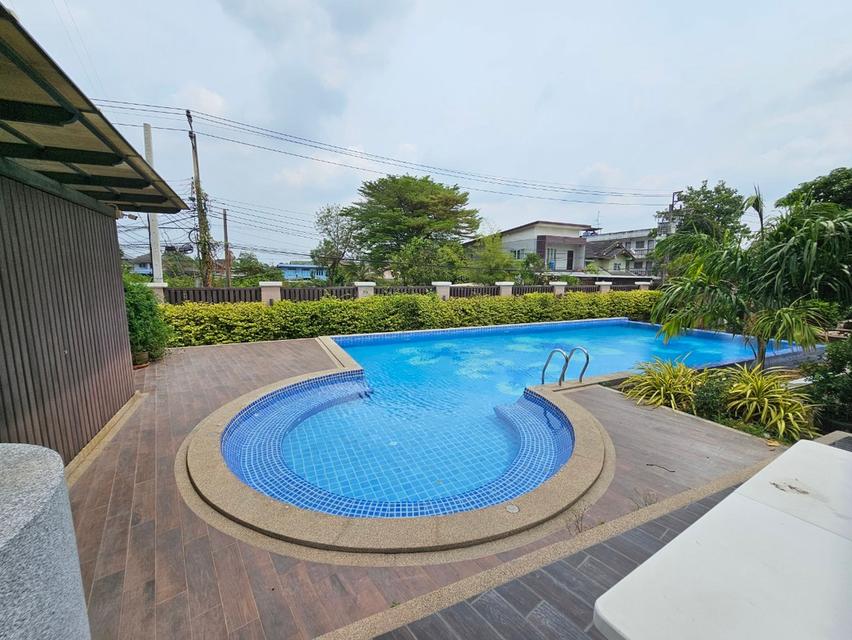 ขายบ้านหรู 1 ไร่ เพชรเกษม 88 ใกล้เดอะมอลล์บางแค เพียง 5 นาที พร้อมสระว่ายน้ำส่วนตัว  16