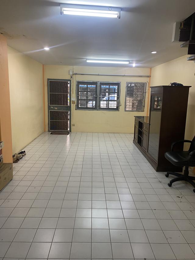 บ้านทาวน์เฮาส์ รามอินทรา ลาดพร้าว 2