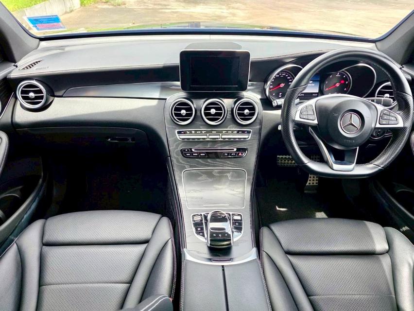 Mercedes-Benz GLC 250d 4MATIC AMG Dynamic สีดำ ปี 2017 ไมล์ 80,000 กม. 11