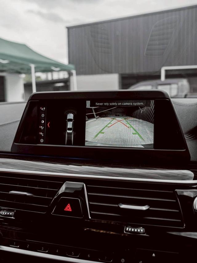 รหัสรถ 67GG2585 BMW 520d Luxury Limousine G30 ปี2017 14