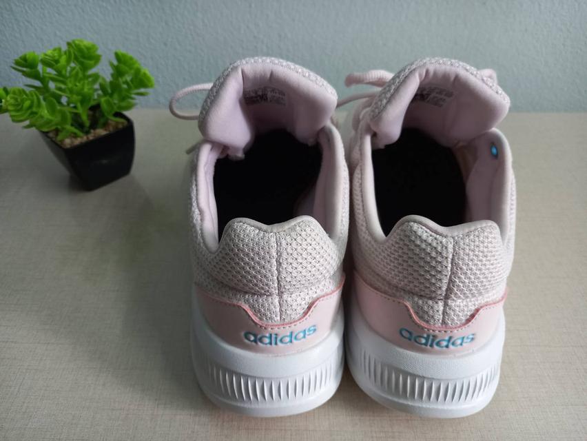 รองเท้ามือสองหญิงเเท้Adidas