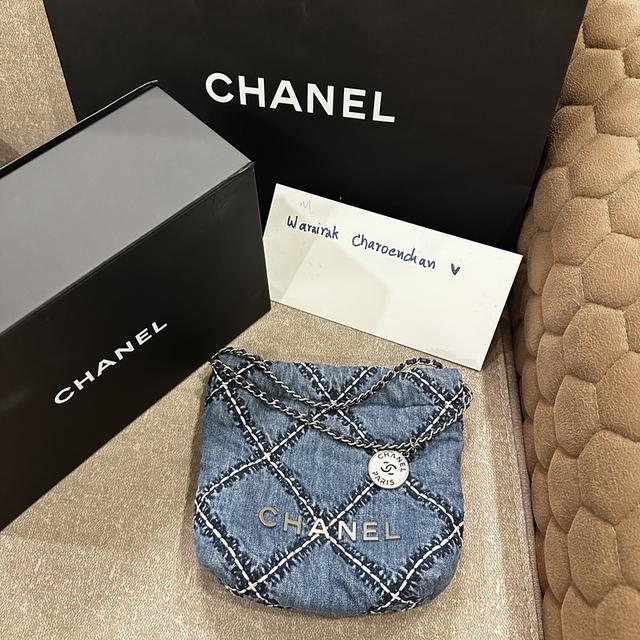 chanel 22 mini denim