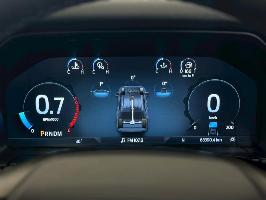 Ford Everest 2.0 Bi-Turbo Titanium + 10AT 4x4 ปี 2023 7